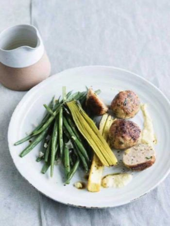 Recept Sandra Bekkari: kippengehaktballetjes